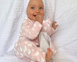 Kız Bebek Belirtileri Nelerdir?