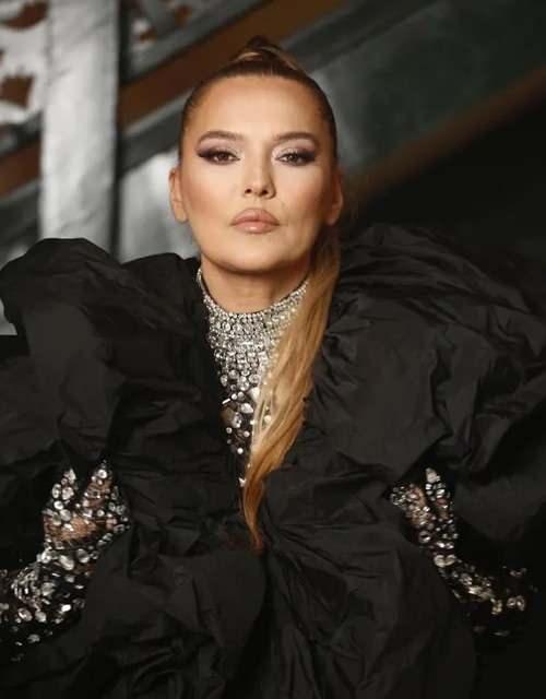 Demet Akalın ve Okan Kurt'un Talihsiz Kazası